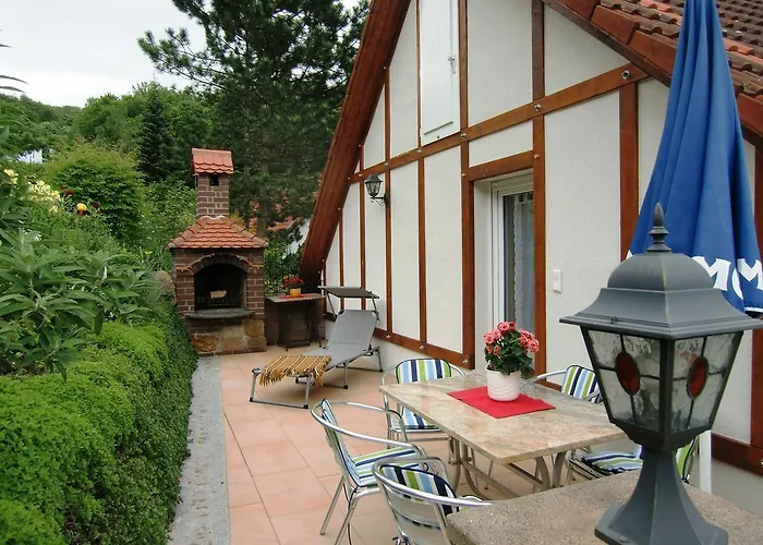 Haus Am Wald 펜션 *